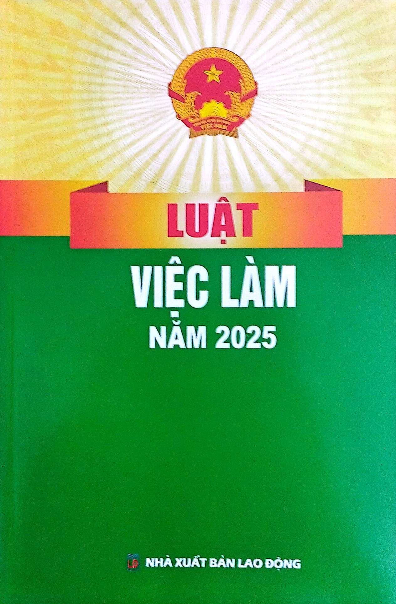 Luật Việc Làm Năm 2025